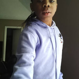 Meet your Posher, Kendra